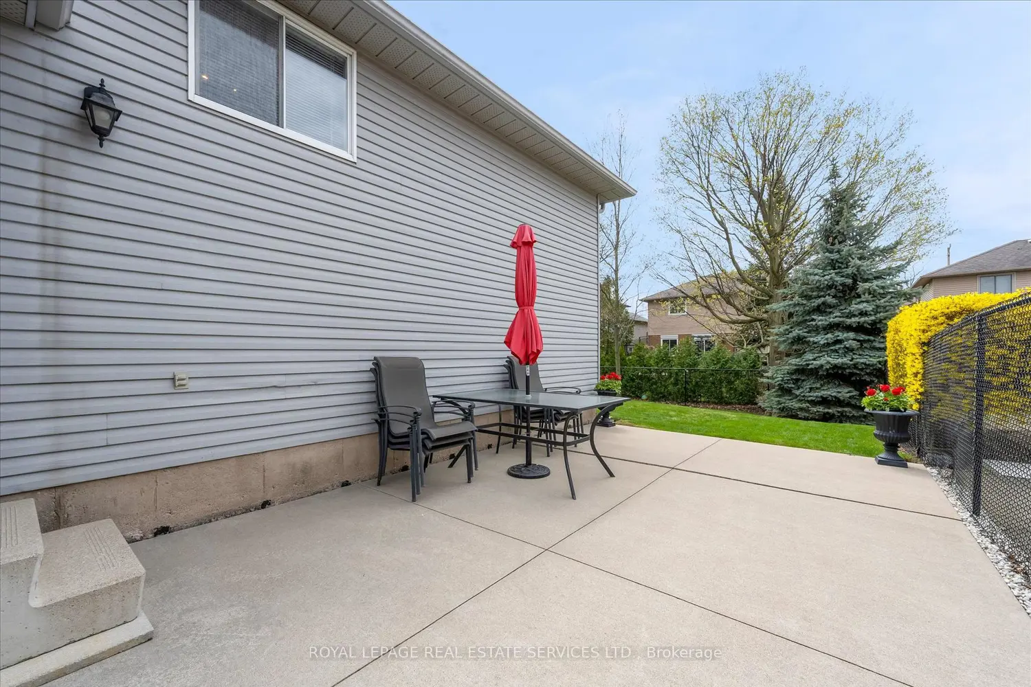 Additional image 18 of 67 Loneoak Crescent