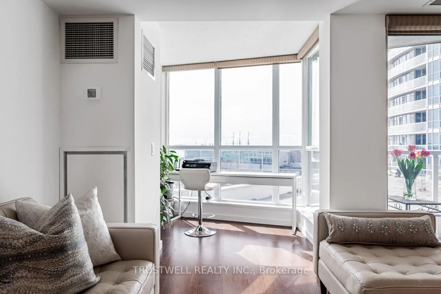 Additional image 3 of 208 Queens Quay 511
