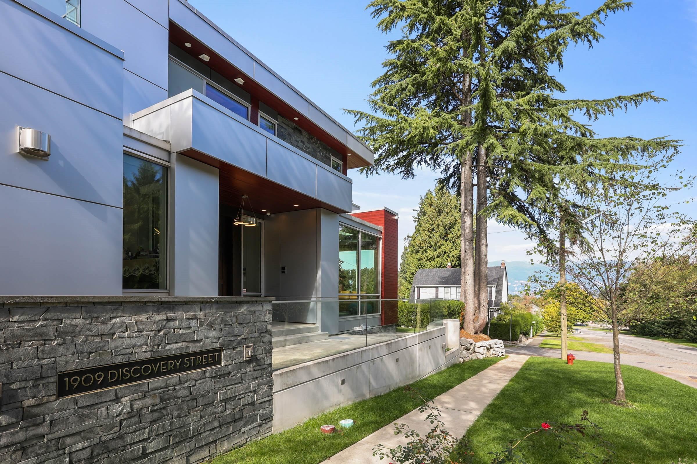 Additional image 3 of 1909 Discovery Street, Vancouver, BC, V6R 4K5