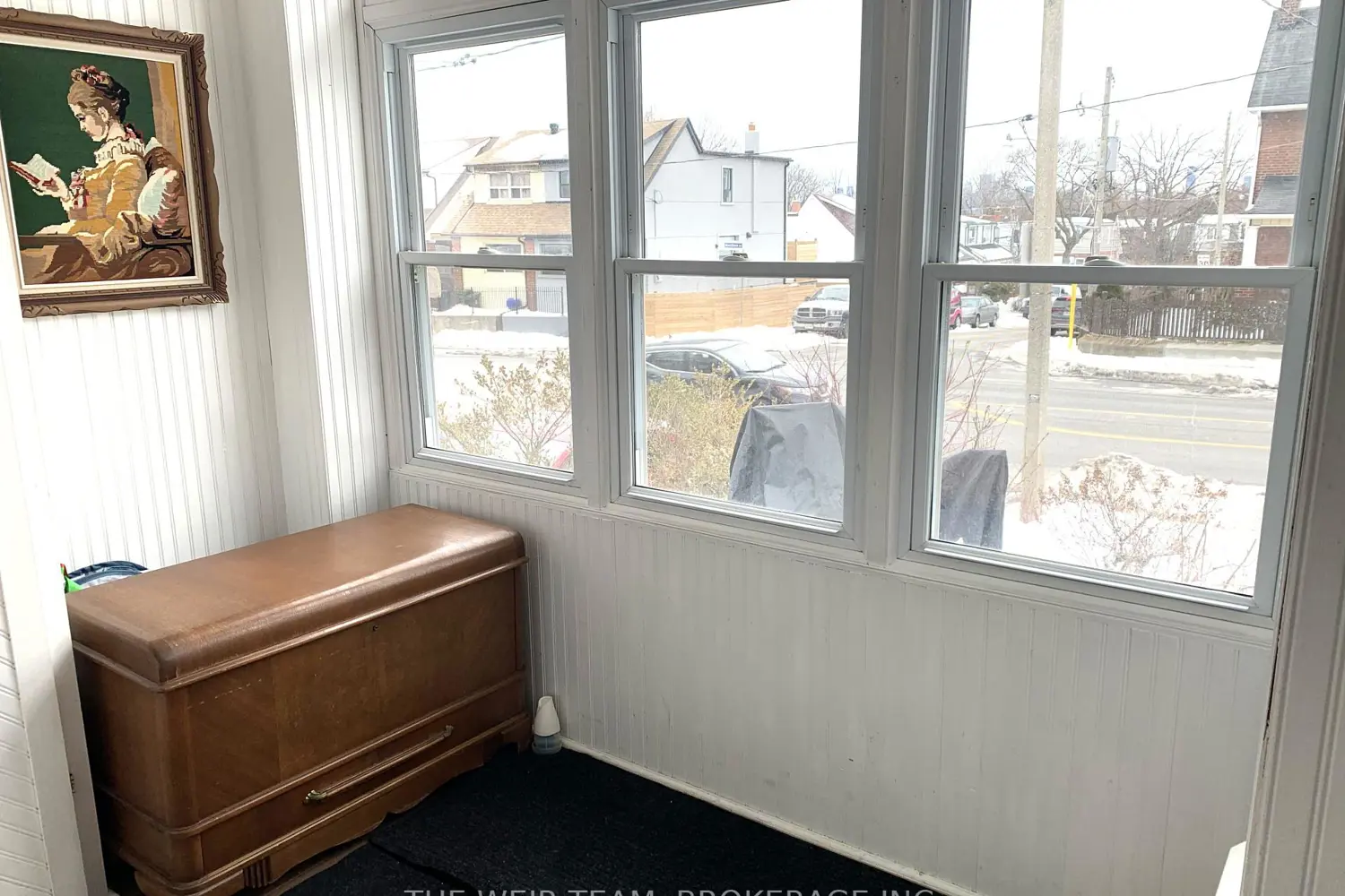 911 Woodbine Avenue