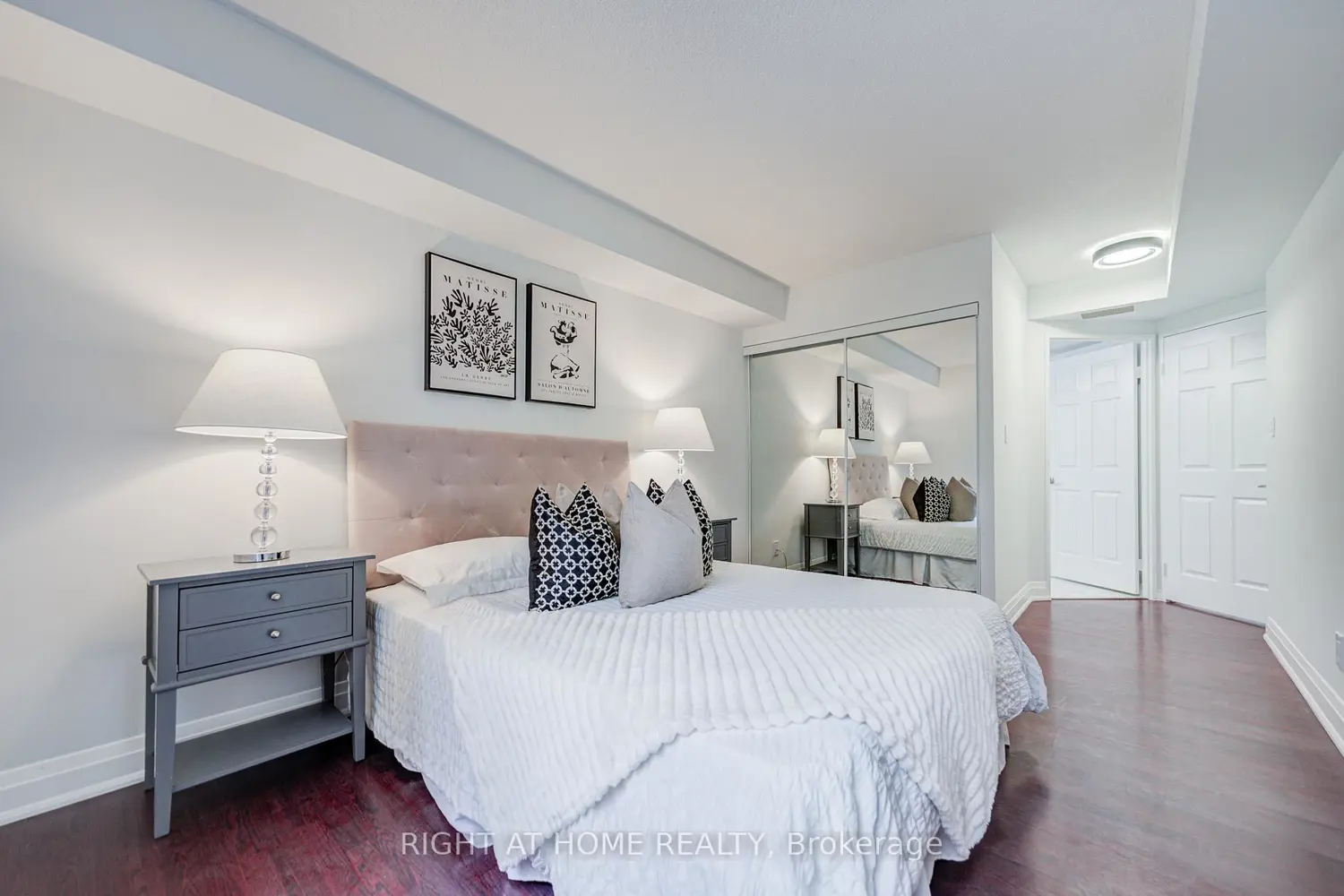 Additional image 9 of 35 Empress Avenue 207
