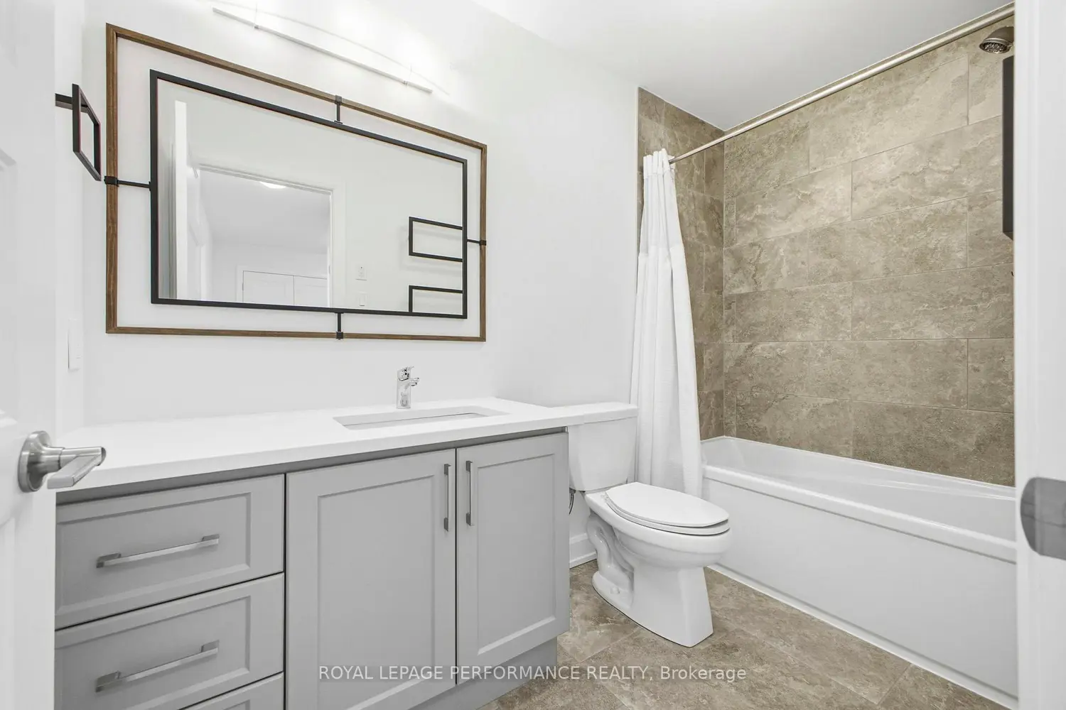 Additional image 14 of 934 Chablis Crescent