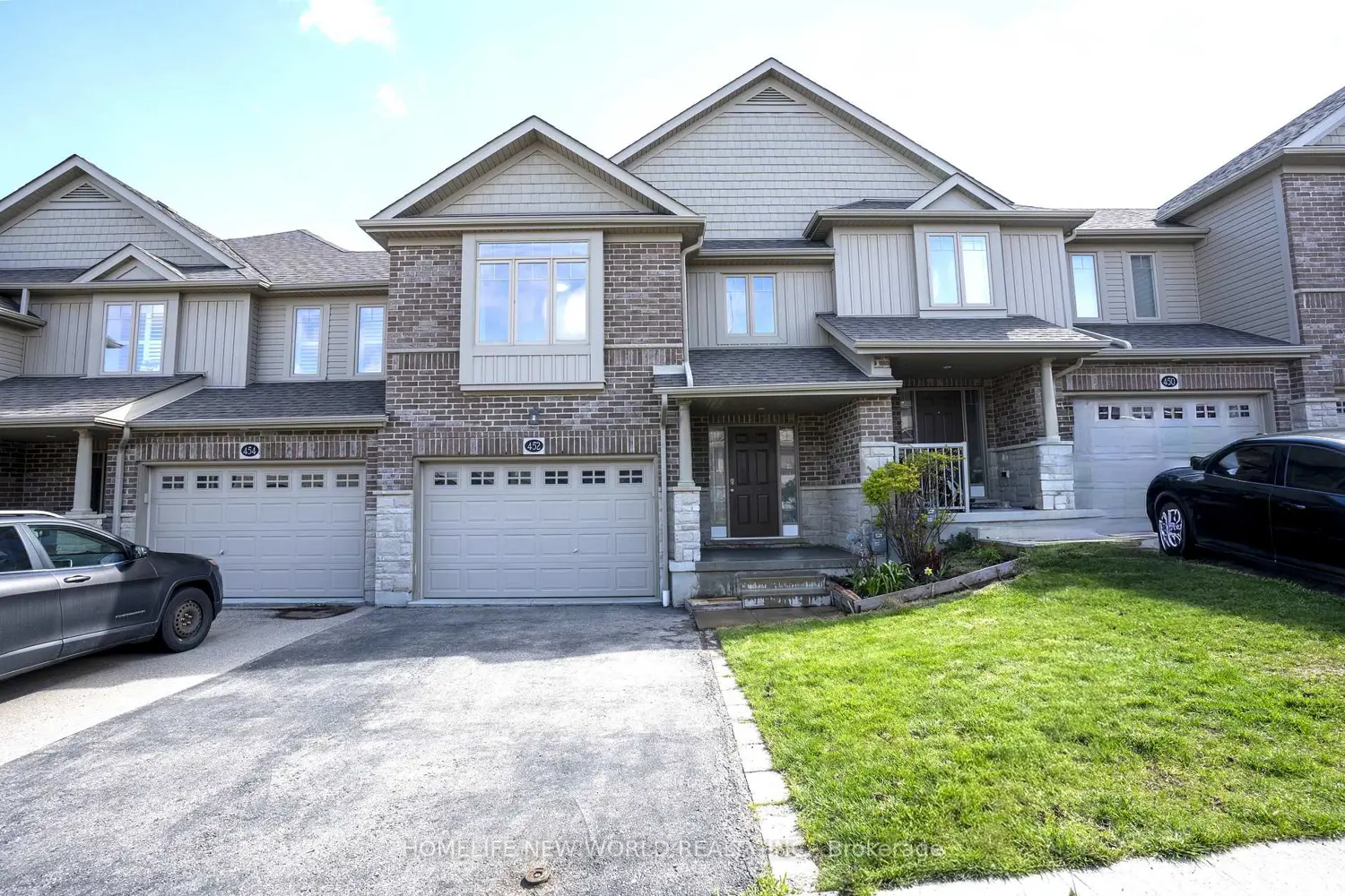 452 Avens Street