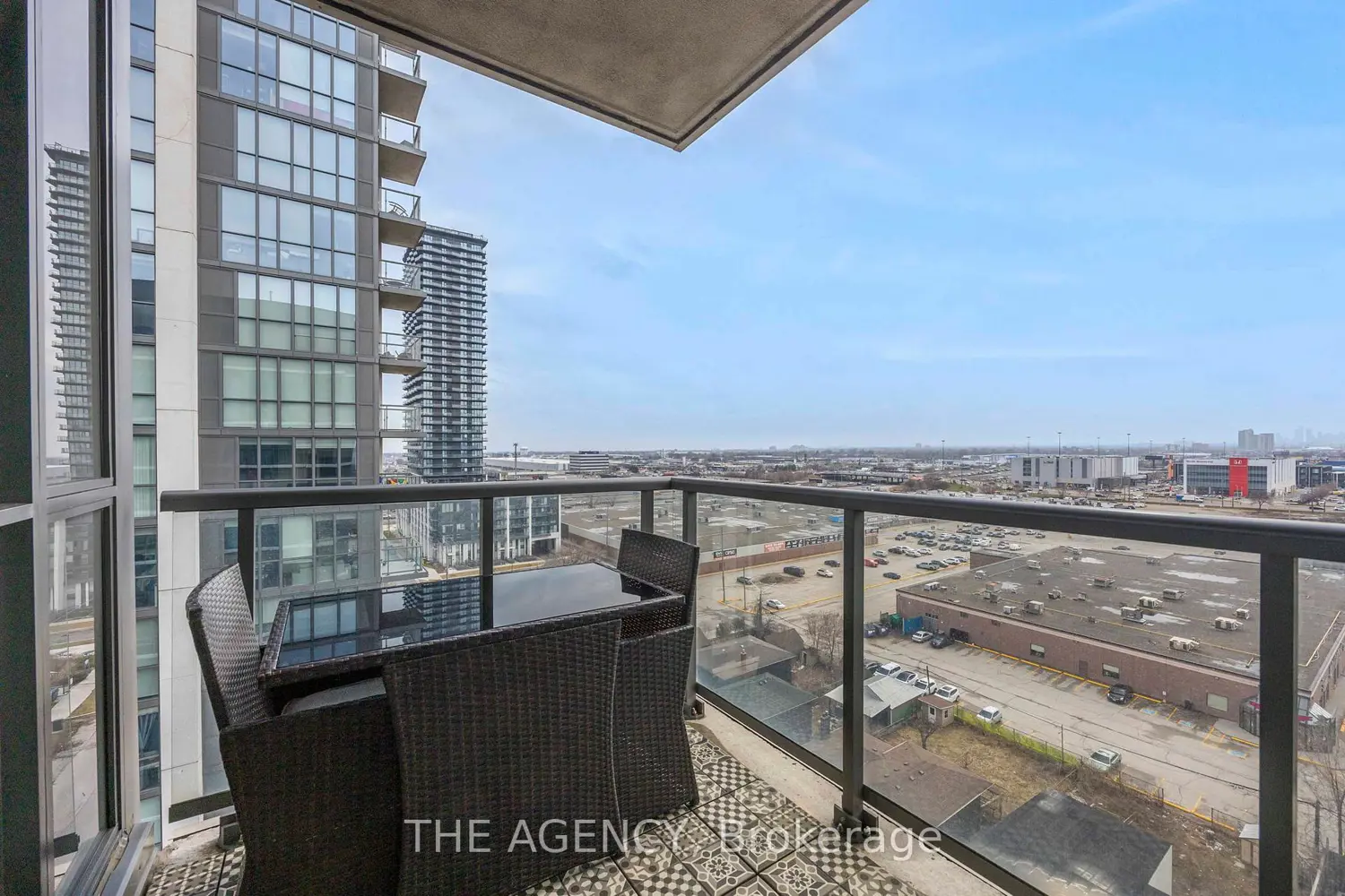 Additional image 19 of 1185 The Queensway 1104