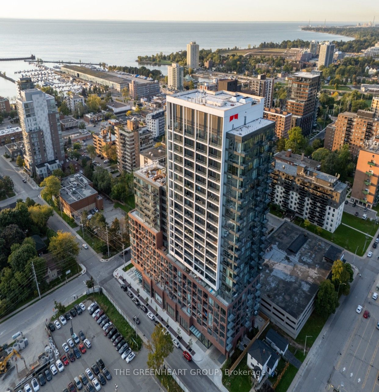 1305-28 Ann Street, Mississauga, ON, L5G 0E1