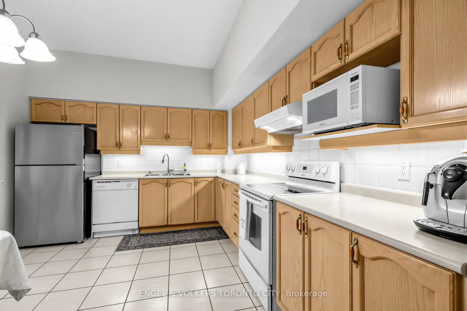 Additional image 8 of 2506 Rutherford Road 105