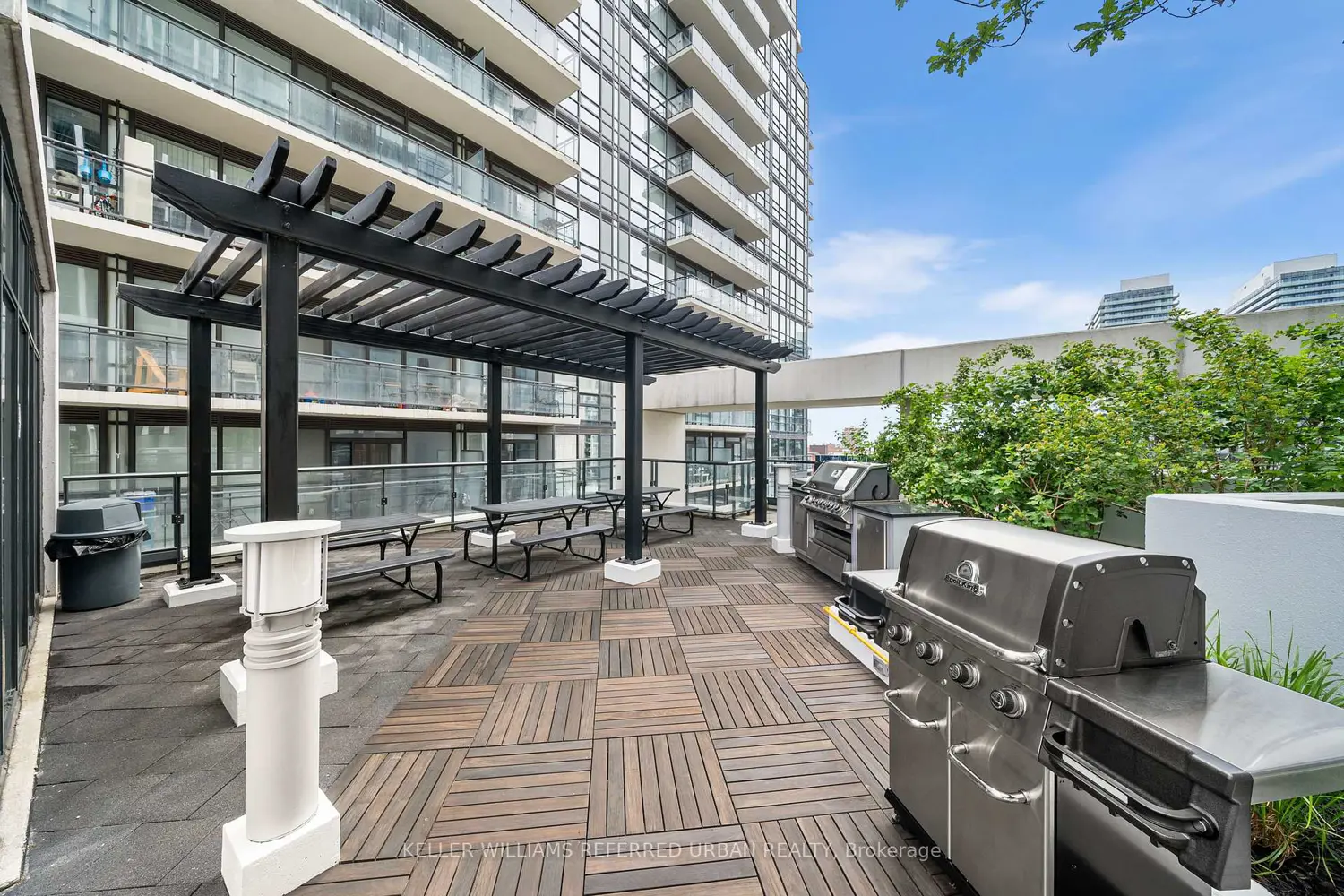 Additional image 8 of 400 Adelaide Street 1022