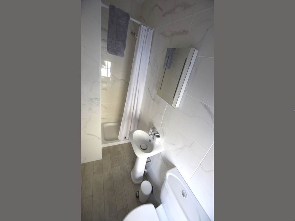 Additional image 10 of 2 bed flat to rentLaura Place, Aberystwyth SY23