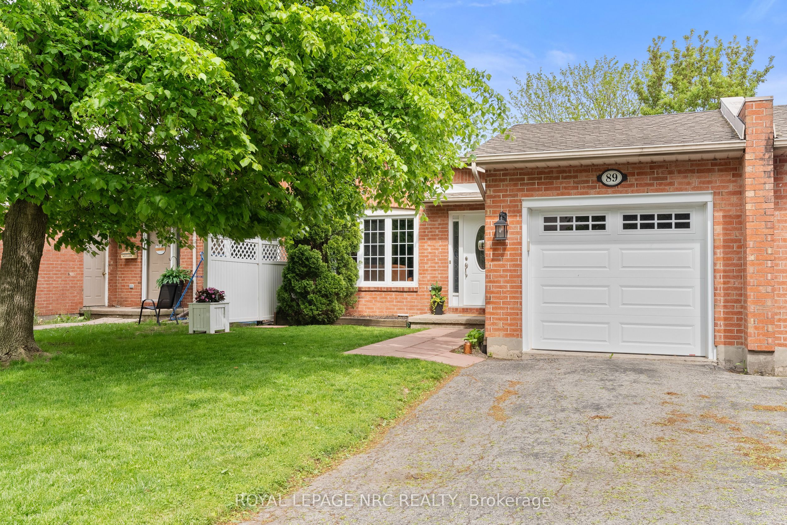 89 Stoney Brook Crescent, St. Catharines, ON, L2S 3R8