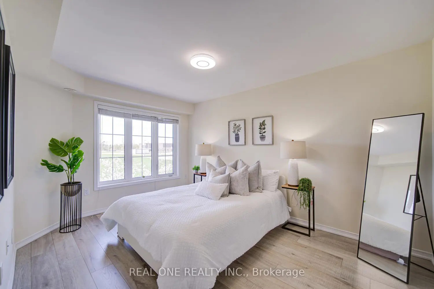 Additional image 9 of 2441 Greenwich Drive 14