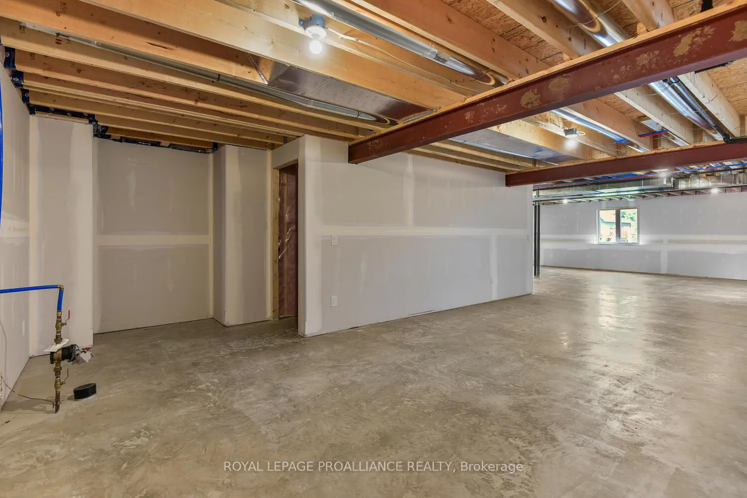 Additional image 15 of 33 Douglas Marshall Crescent