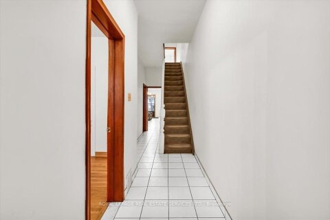Additional image 8 of 215 Clinton Street, Toronto, ON, M6G 2Y4