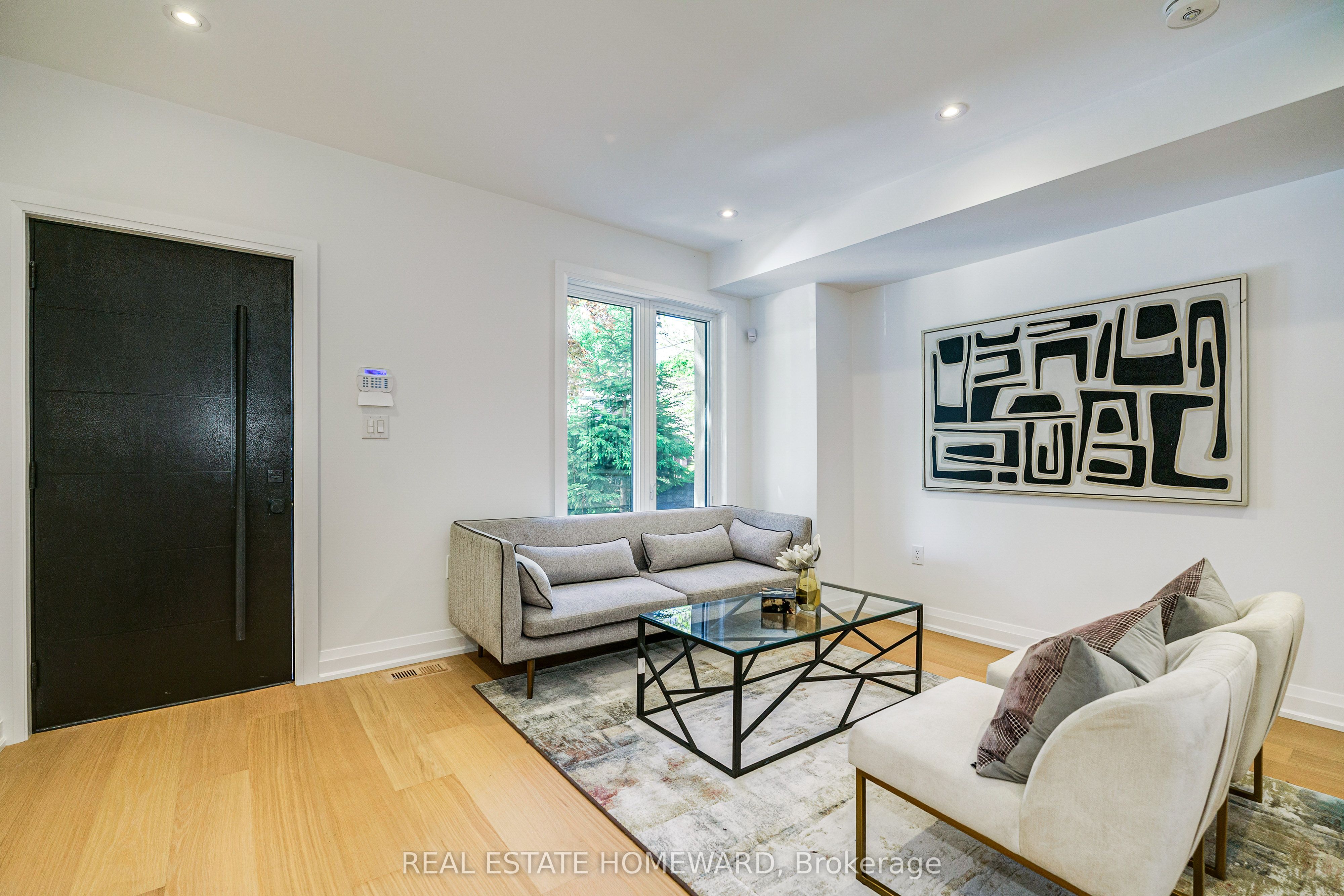 Additional image 4 of 28 Richard Avenue, Toronto, ON, M4L 1W9