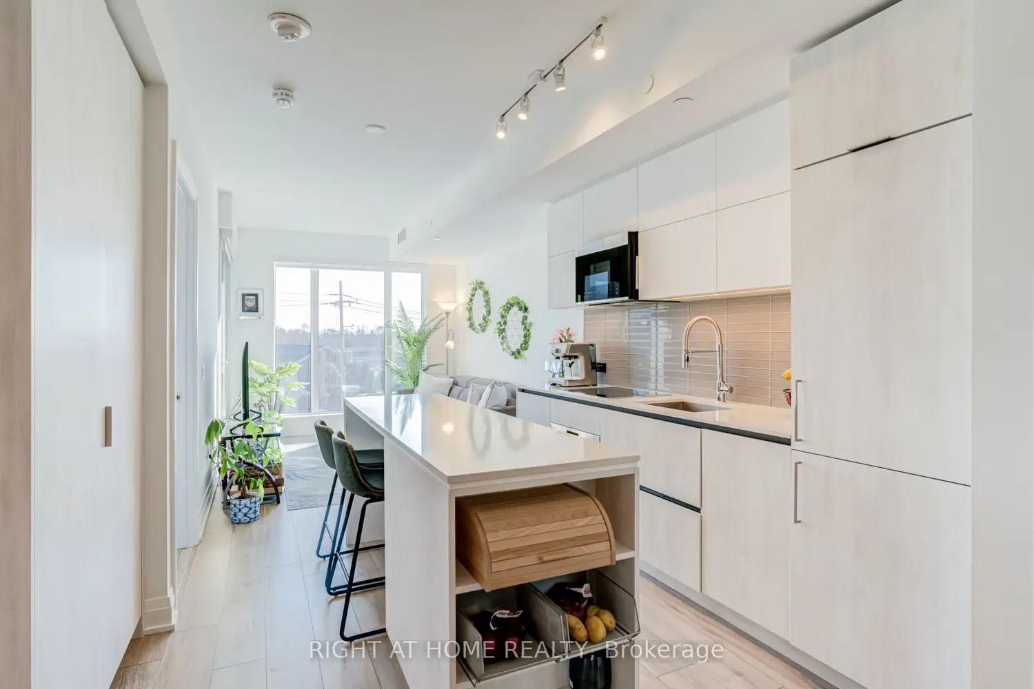 Additional image 3 of 21 Park Street 506