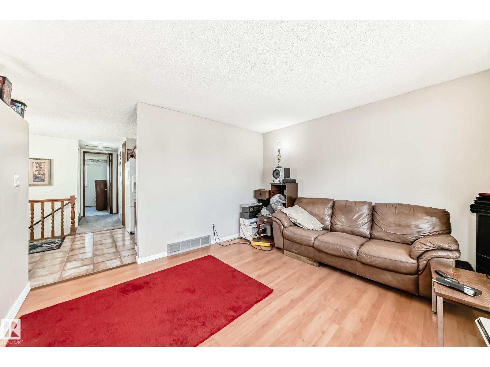 Additional image 3 of 10603 98 Avenue, Morinville, AB, T8R1E4