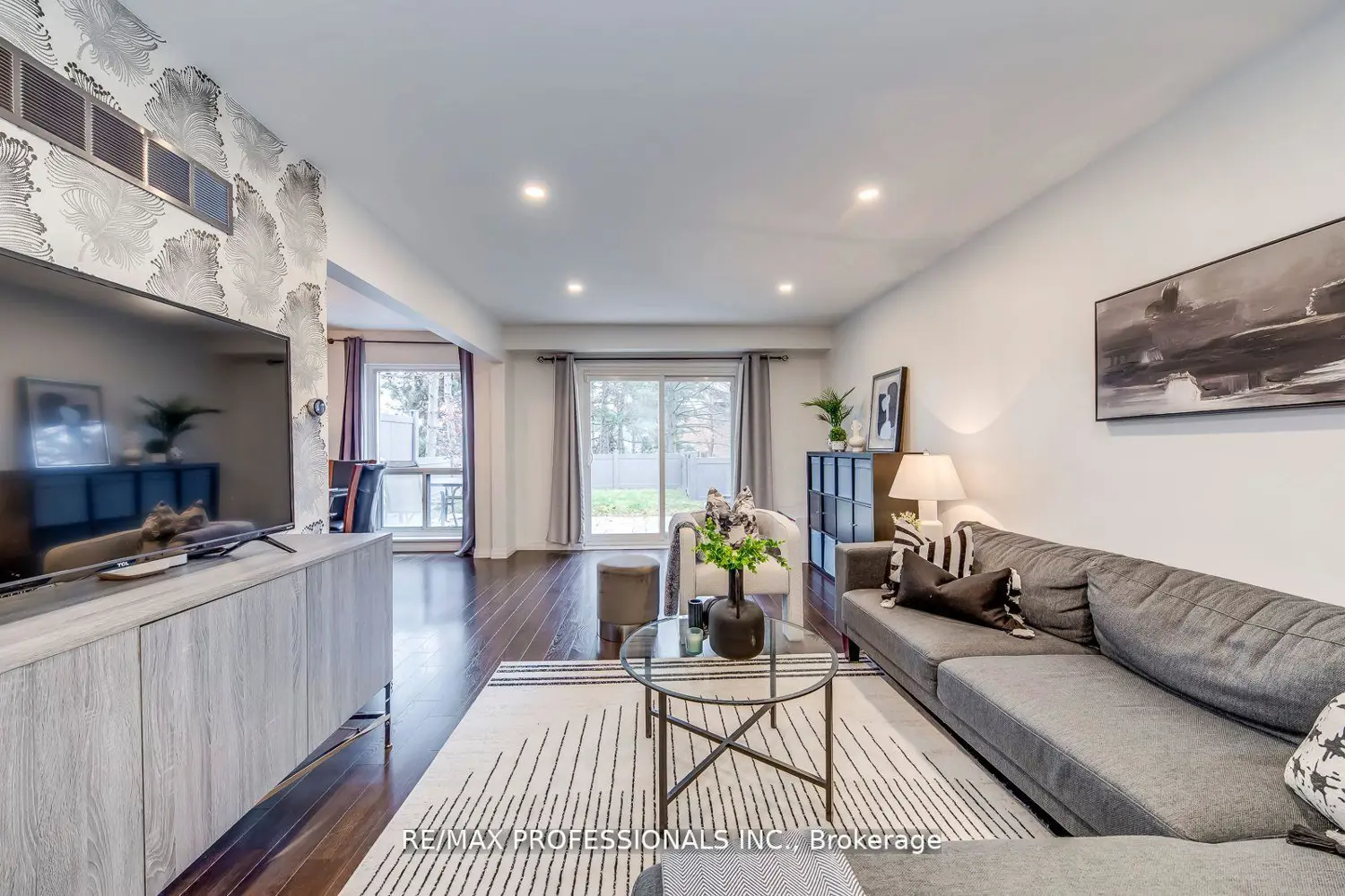 Additional image 5 of 4345 Bloor Street 51