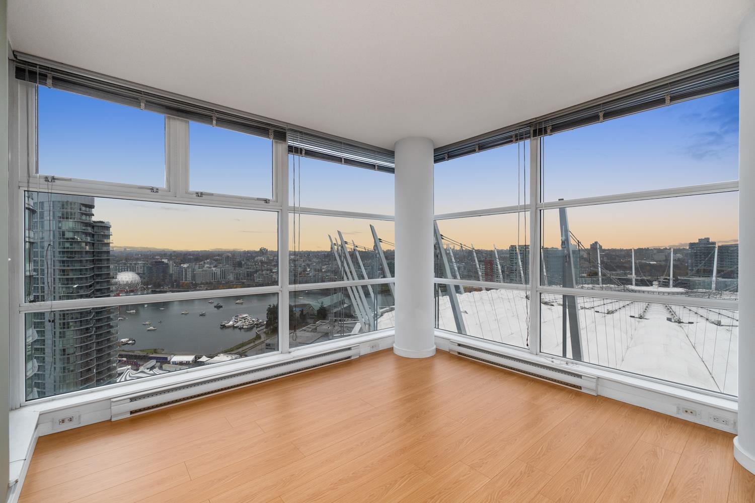 Additional image 2 of 2801-111 West Georgia Street, Vancouver, BC, V6B 1T8