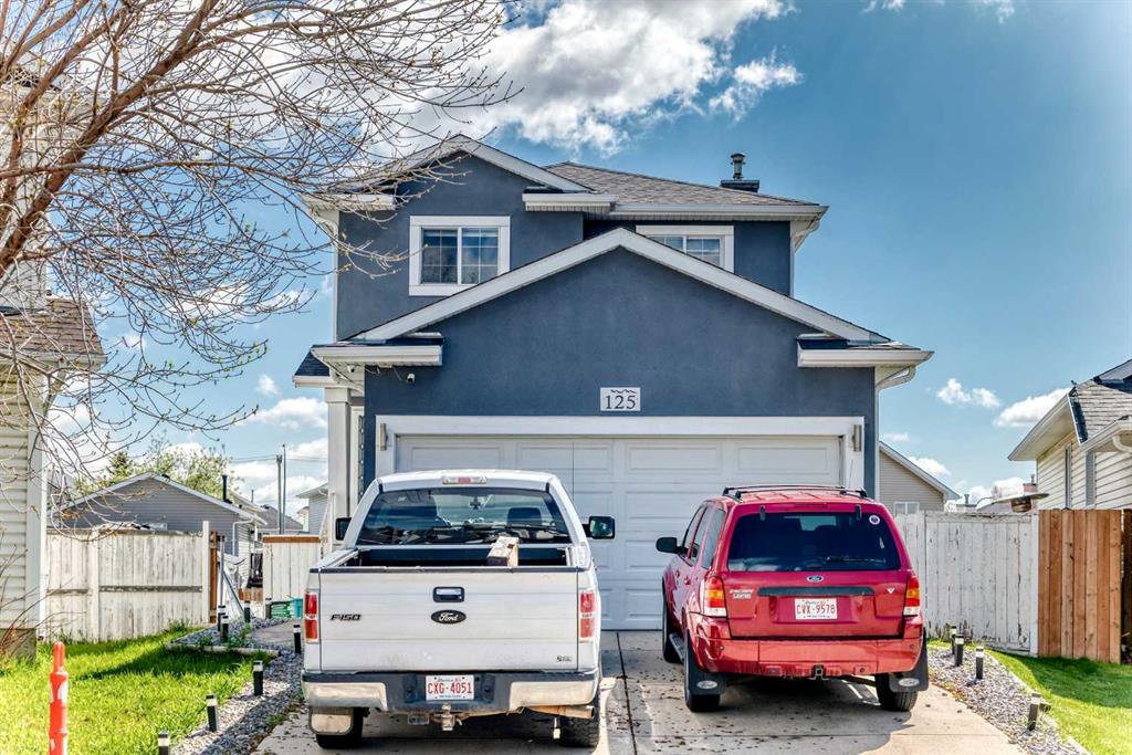 125 Coral Springs Bay NE, Calgary, AB, T3J 3P4