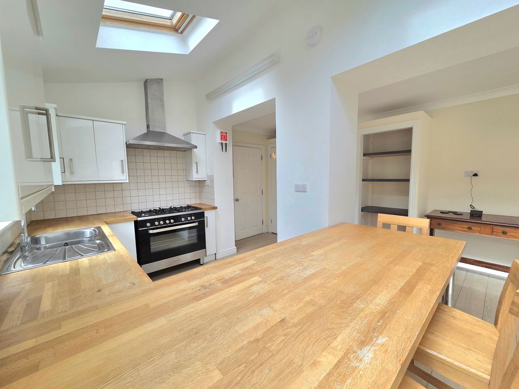 Additional image 4 of 4 bed property to rentMeadowbank Road, Falmouth TR11