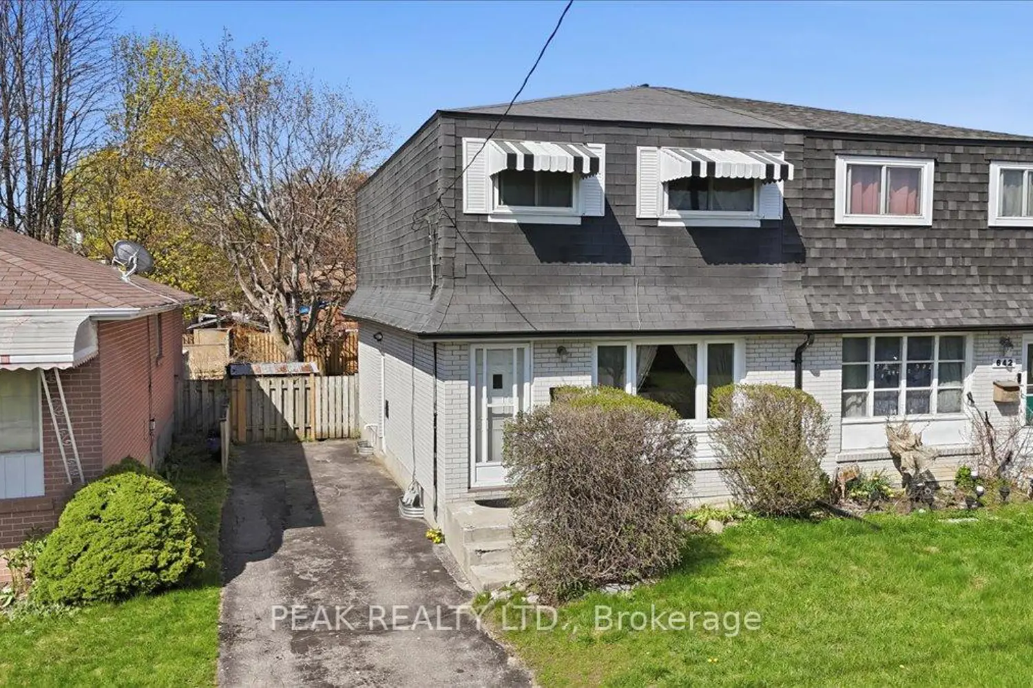 644 Perry Crescent