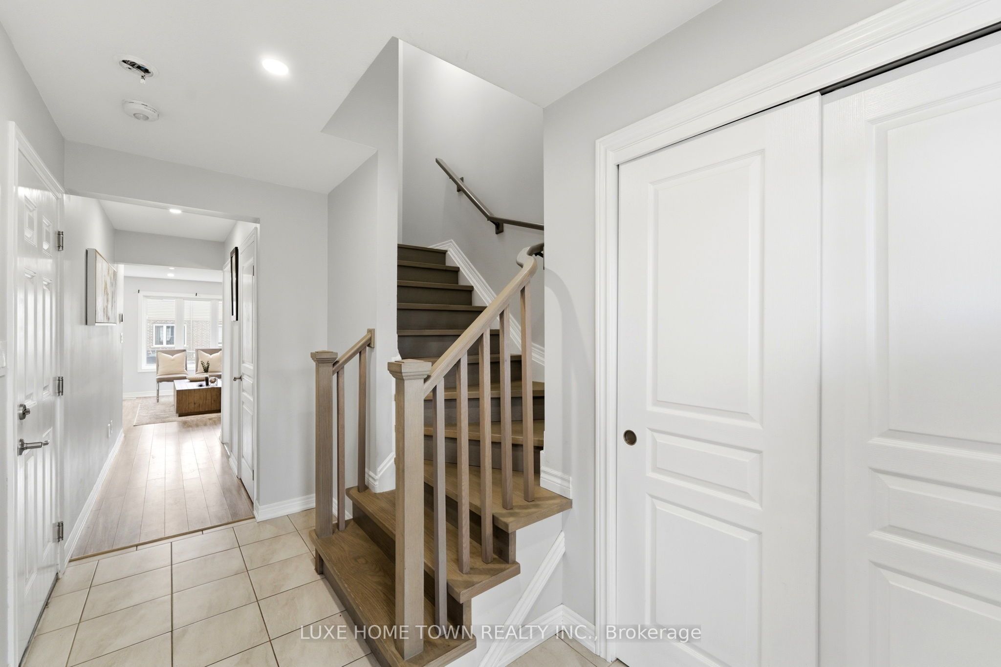 Additional image 5 of 100 Monarch Street, Welland, ON, L3C 0G6