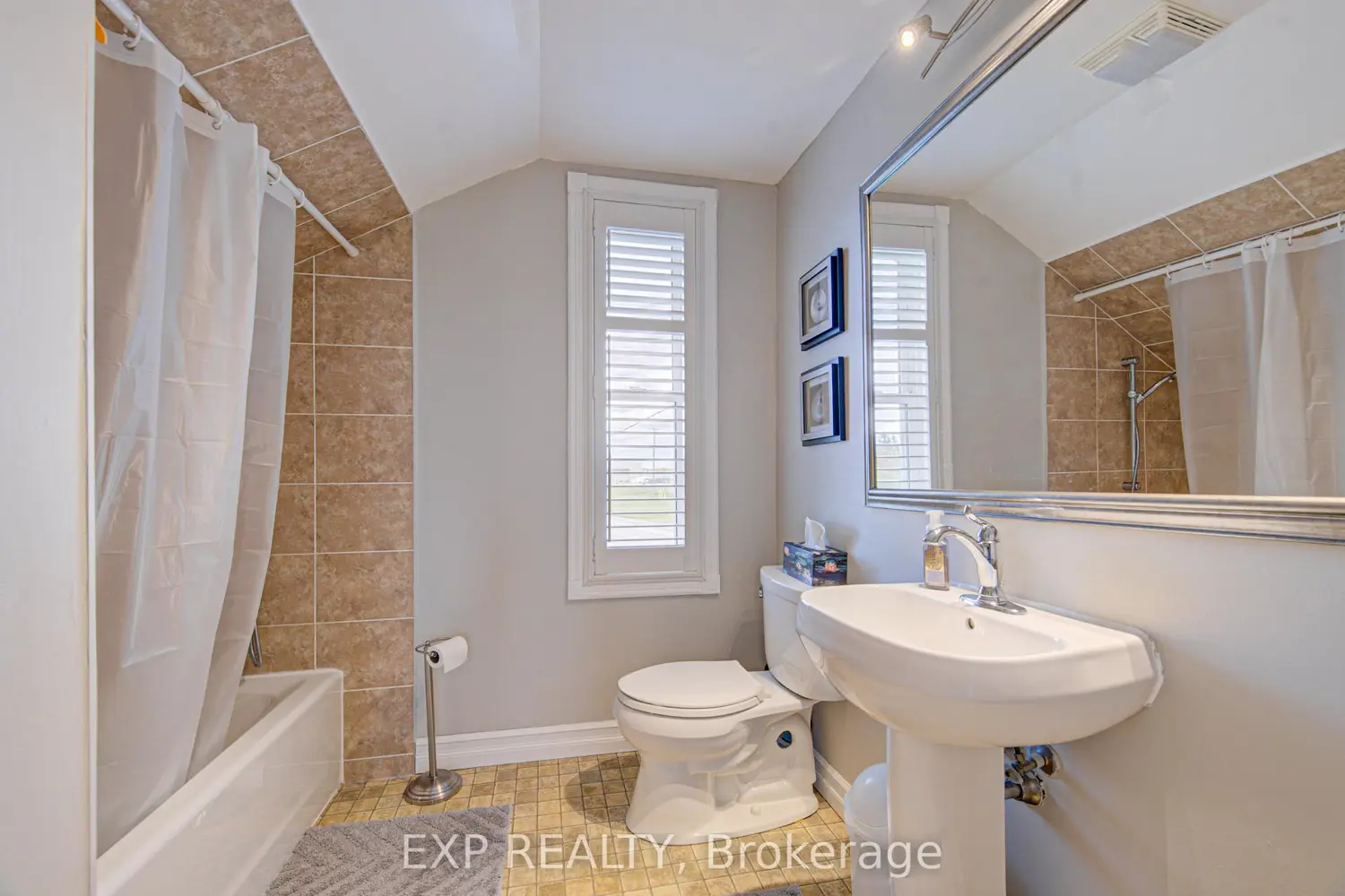 Additional image 8 of 5014 Fountain Street