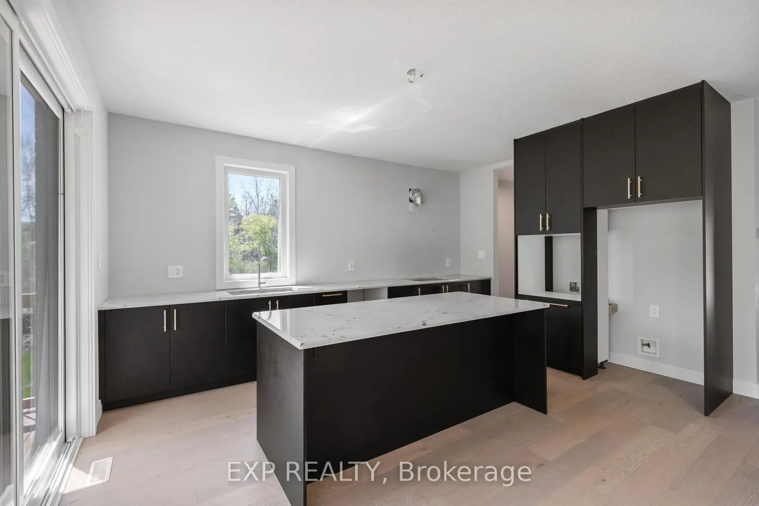 Additional image 10 of 204 Merritt Court