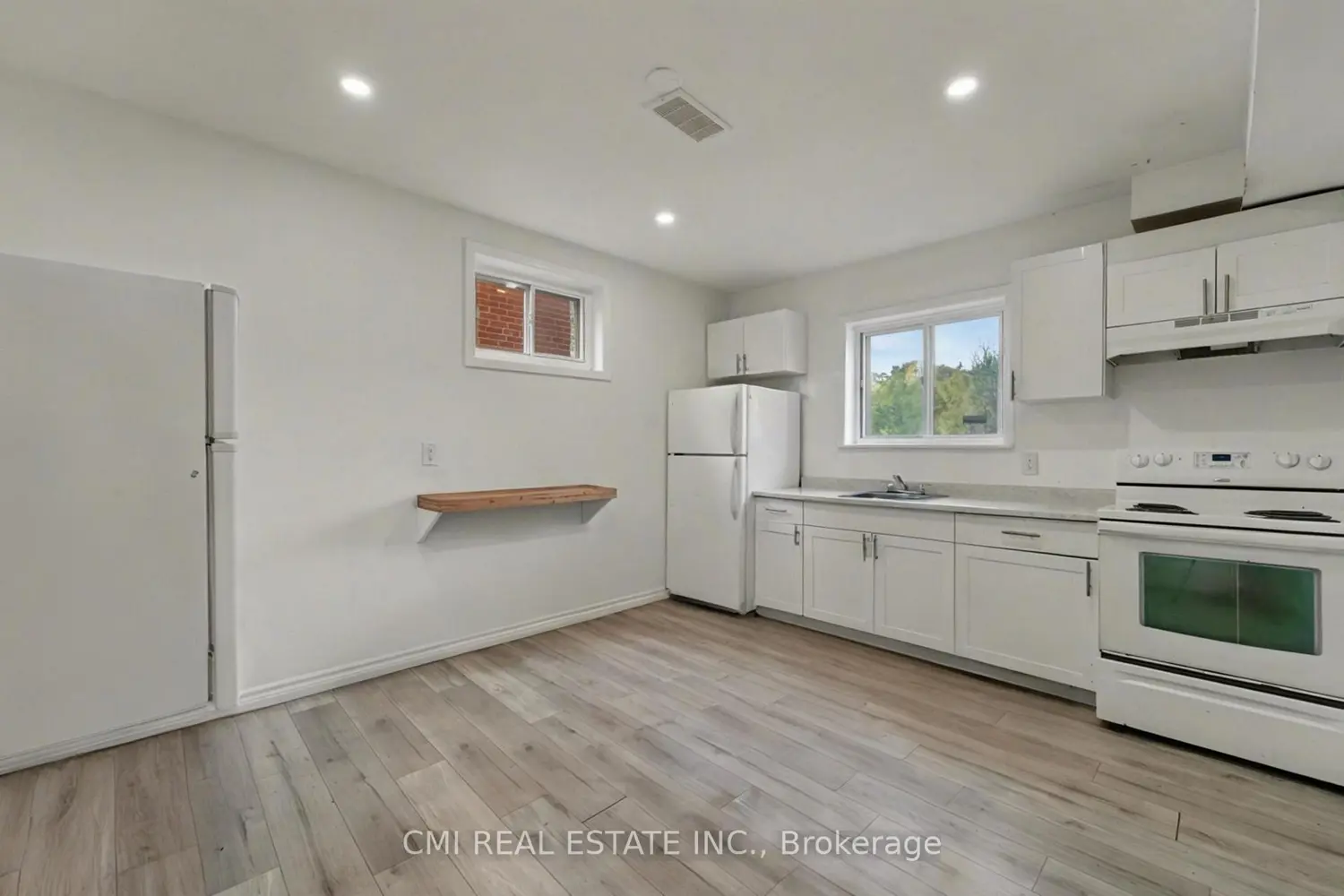 Additional image 15 of 2610 Islington Avenue