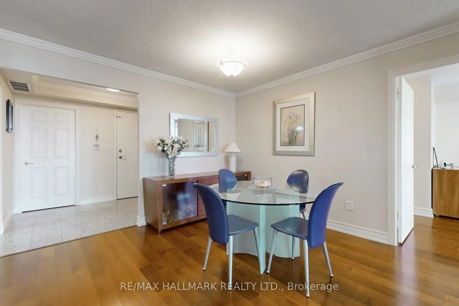 Additional image 7 of 89 Skymark Drive 1610