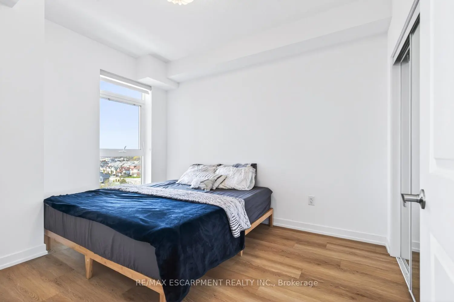 Additional image 17 of 470 Dundas Street 904
