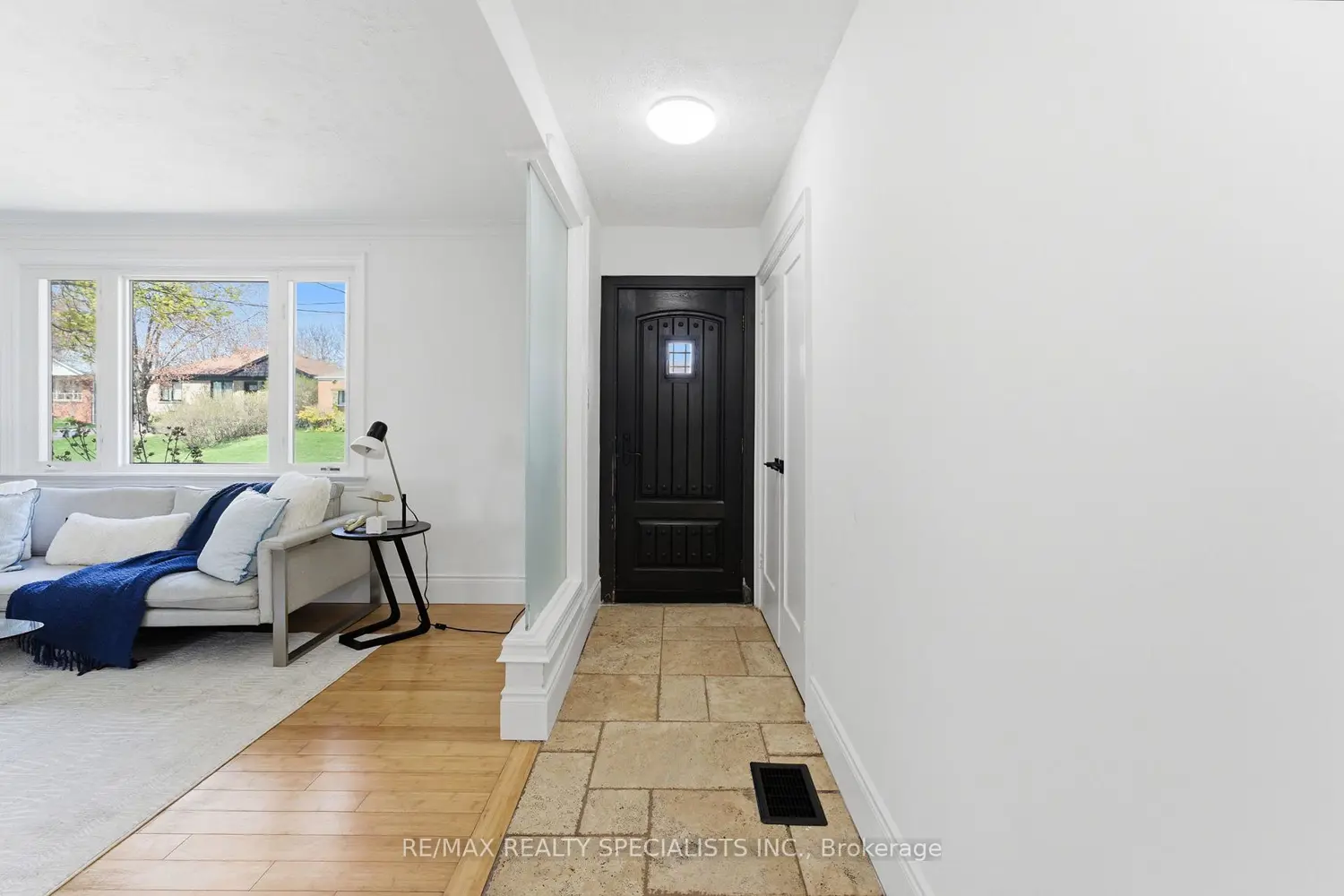 1128 Homewood Drive photo 2