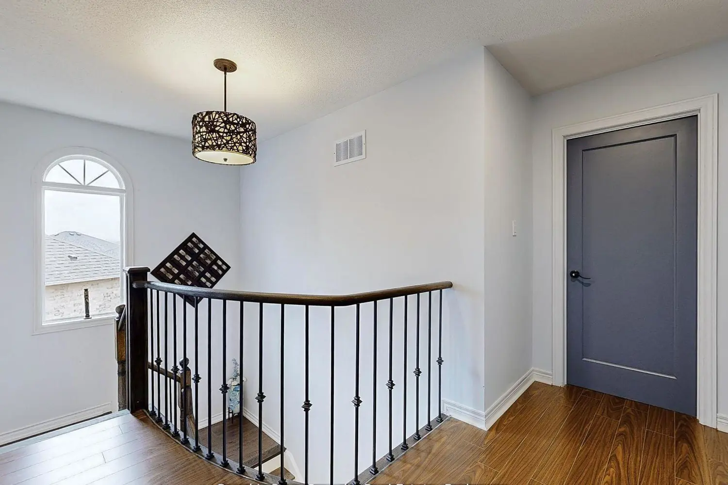Additional image 12 of 128 Daiseyfield Crescent