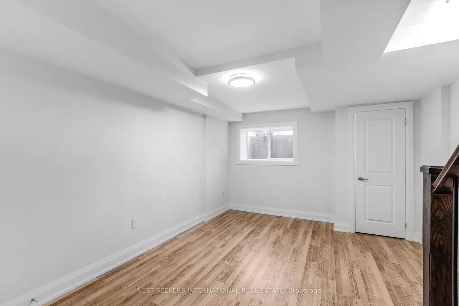 Additional image 12 of 1760A Lawrence Avenue 85
