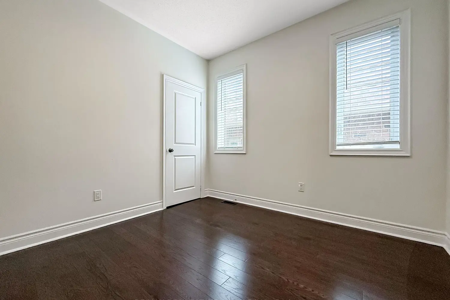 Additional image 15 of 33 Stonegate Avenue