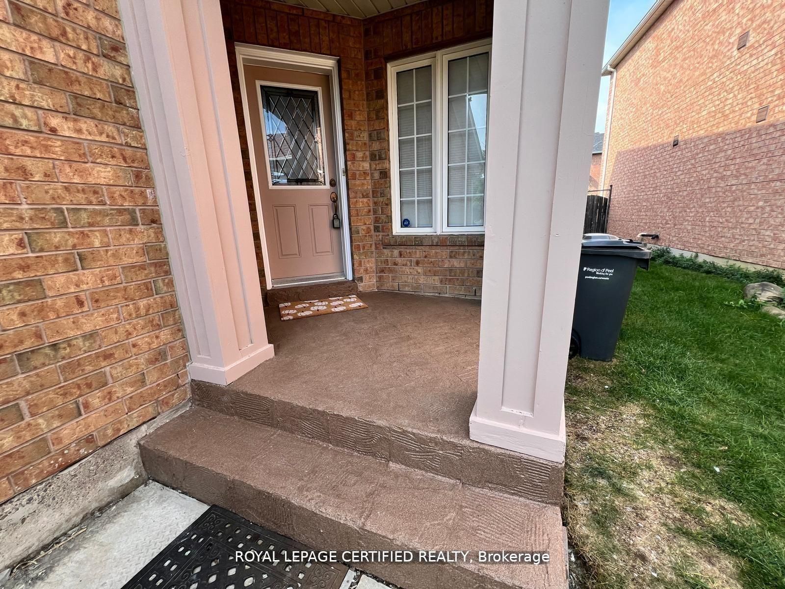 Additional image 2 of 426 Orange Walk Crescent, Mississauga, ON, L5R 0A8