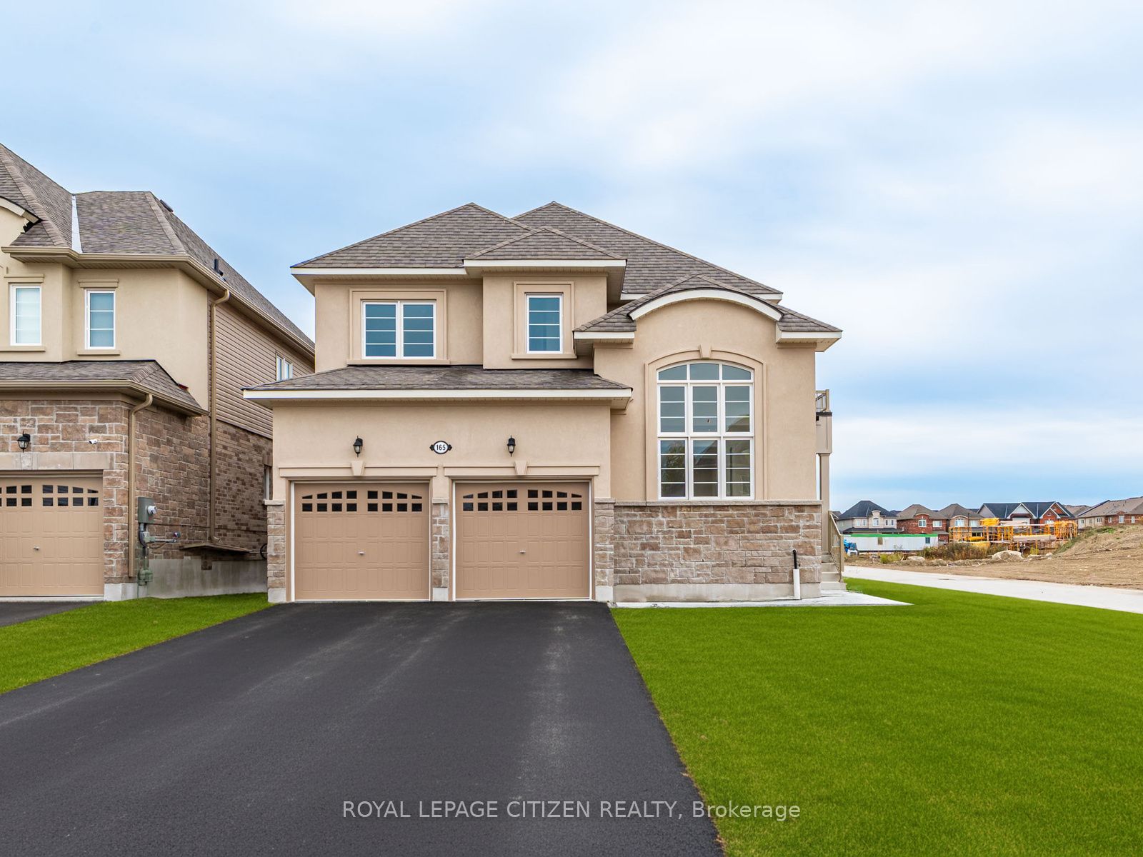 165 Hawkins Street, Georgina, ON, L0E 1R0