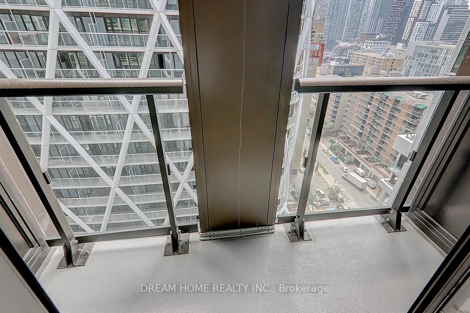 Additional image 16 of 238 Simcoe Street 1608
