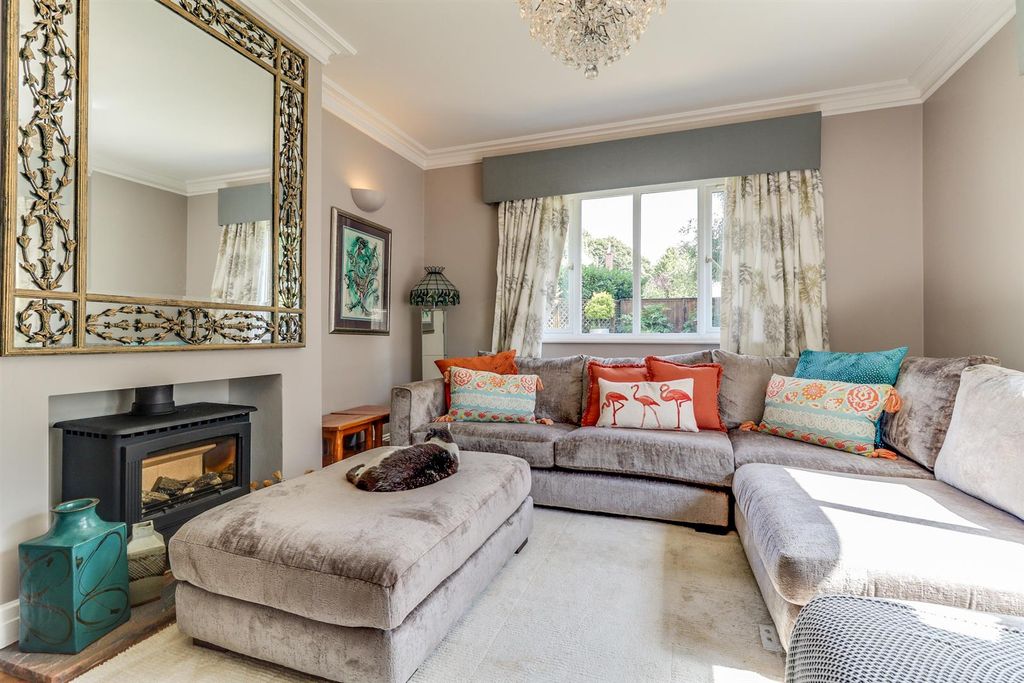 Additional image 3 of 5 bed detached house to rentLansdown, Cheltenham GL51