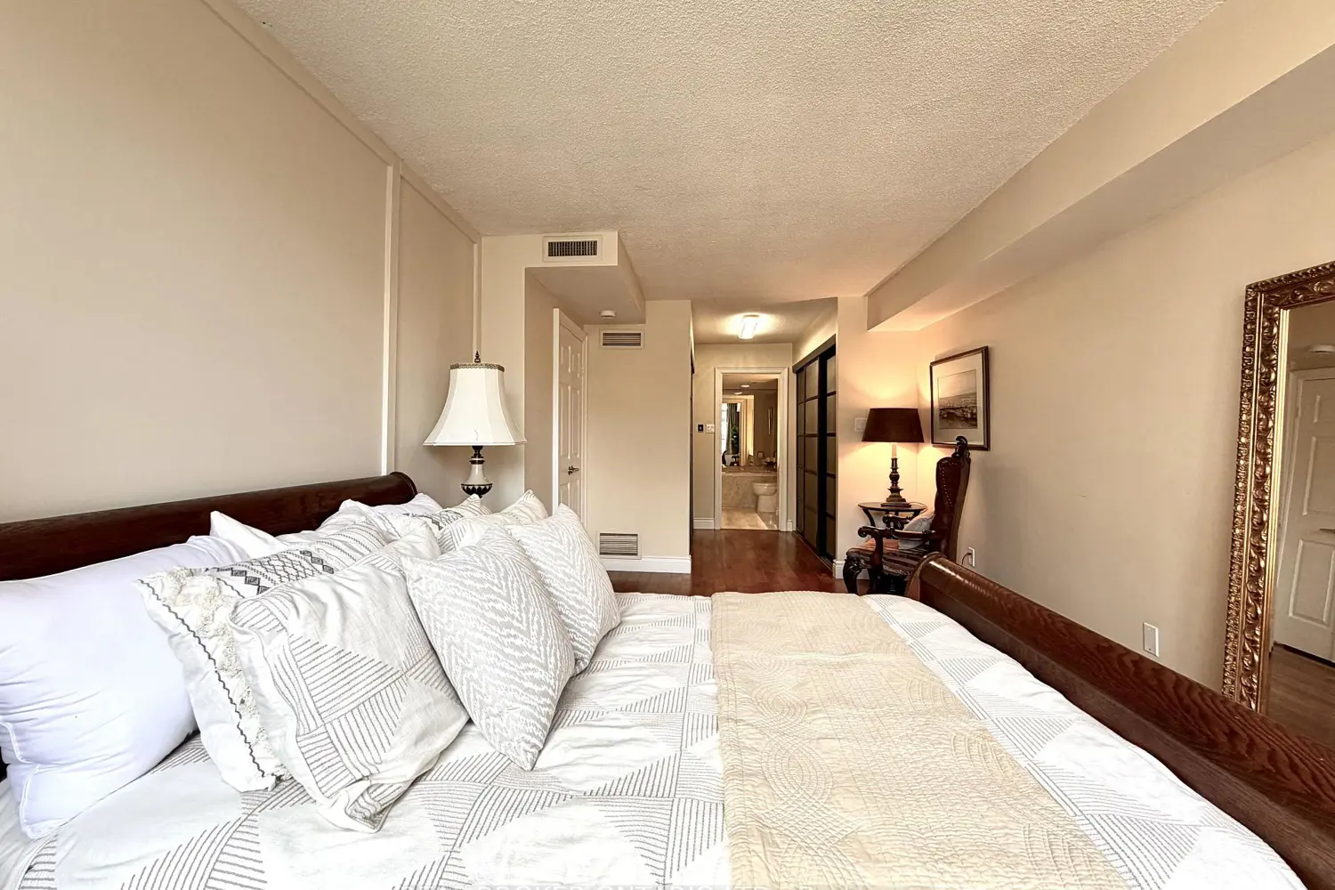 Additional image 16 of 130 Carlton Street 602