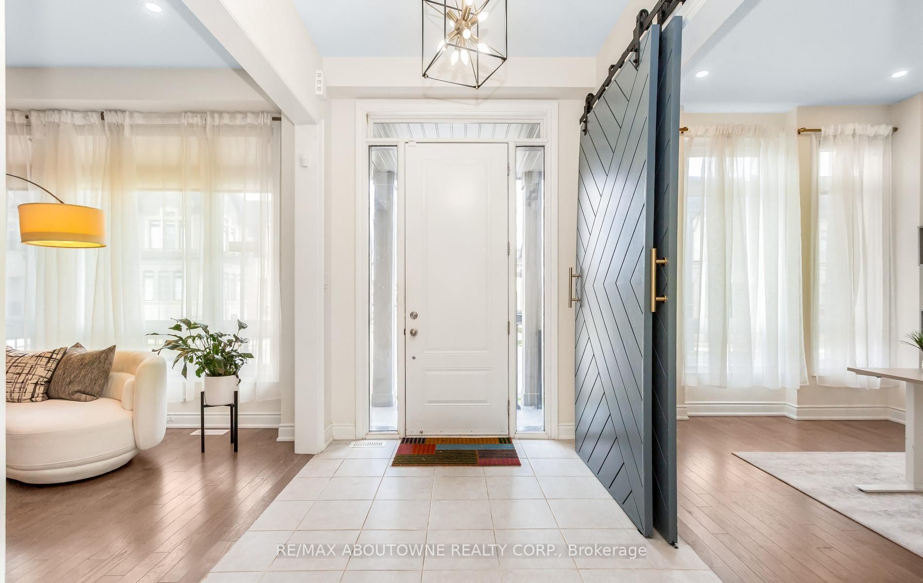 Additional image 3 of (Upper)-3294 Millicent Avenue, Oakville, ON, L6H 0V9
