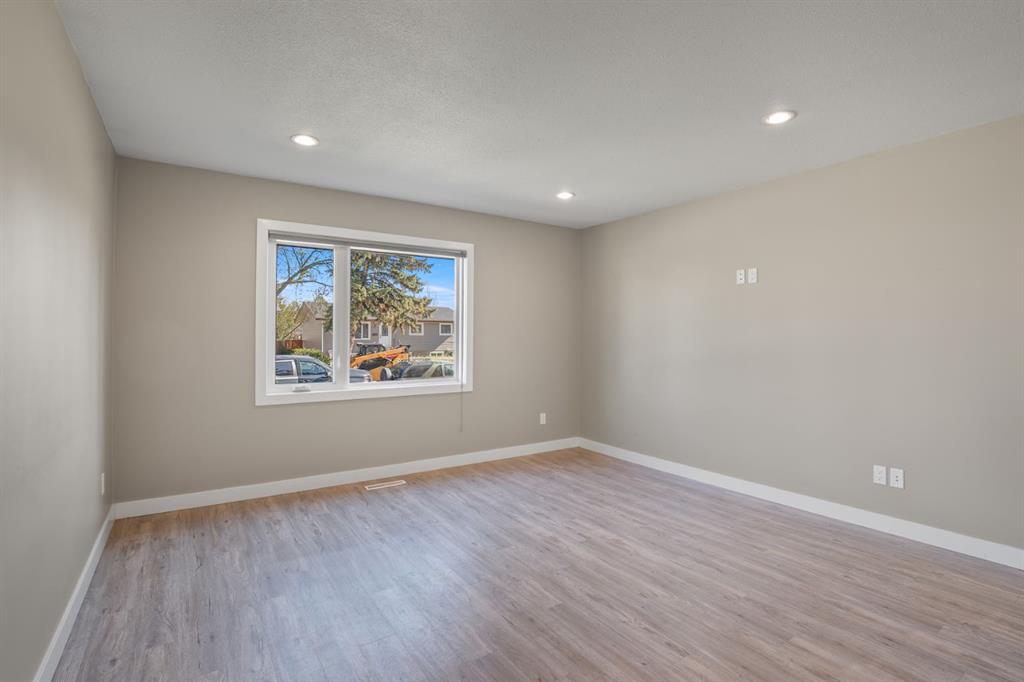 Additional image 4 of 39 Olsen Street, Red Deer, AB, T4N 5B8