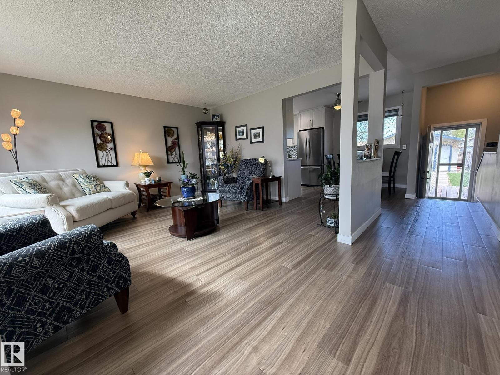 Additional image 2 of 9848 151 Street NW, Edmonton, AB, T5P1S8