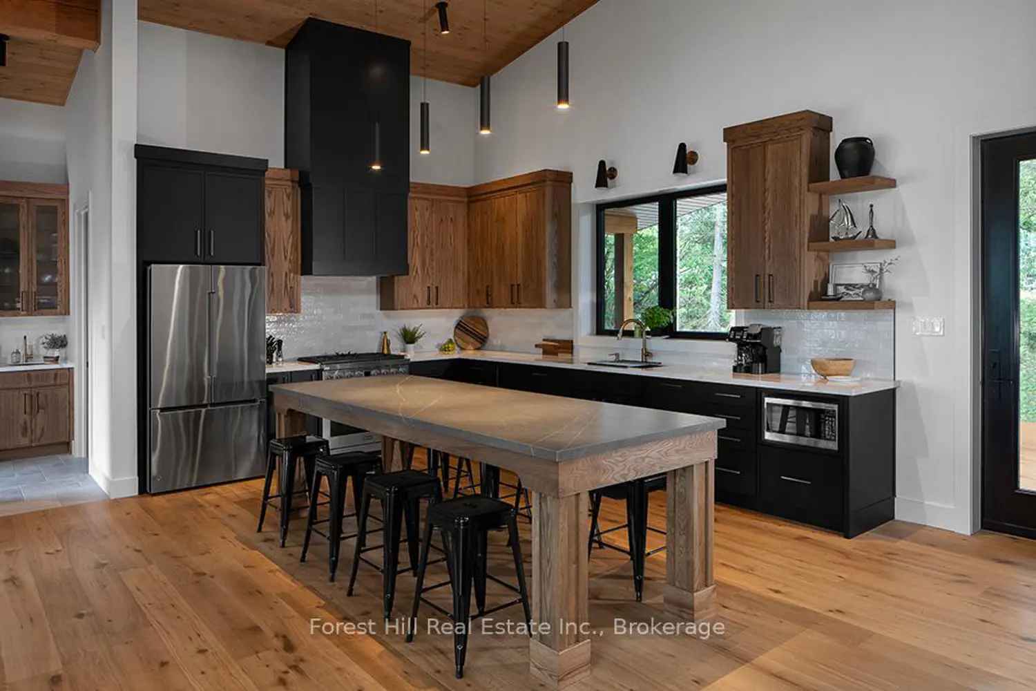 Additional image 5 of 40 Island 810
