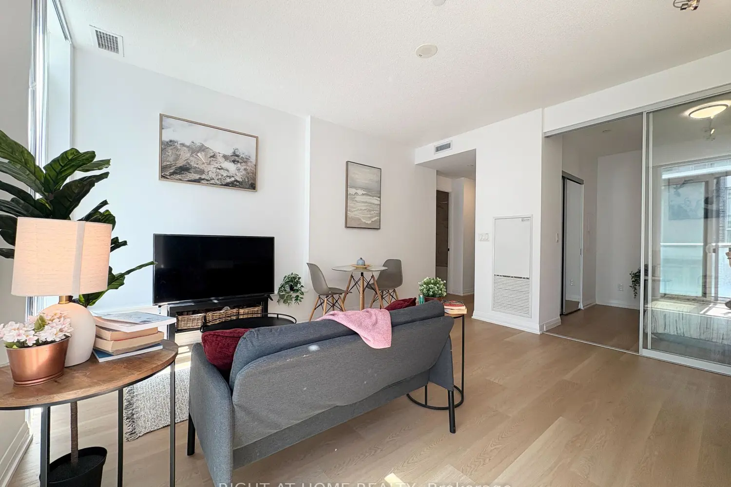 Additional image 3 of 101 Erskine Avenue 308