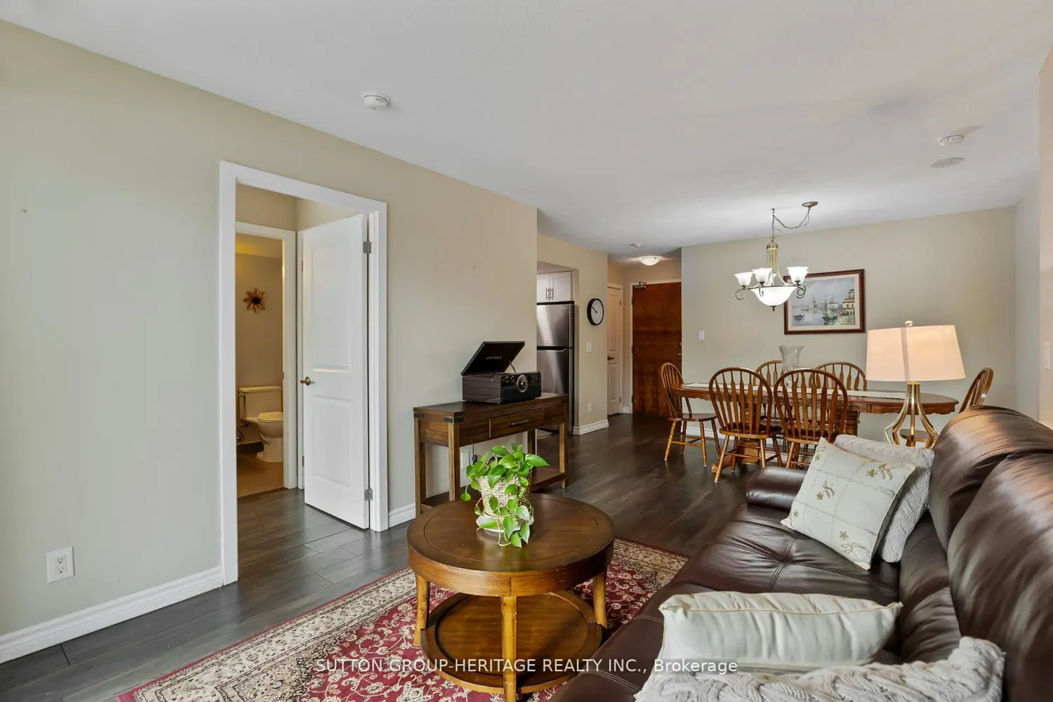Additional image 9 of 1235 Bayly Street 213