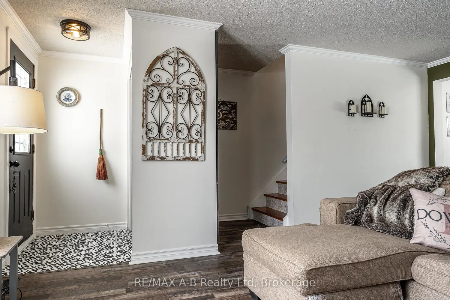 Additional image 6 of 651 Devon Street