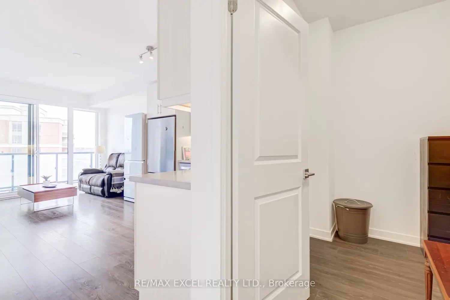 Additional image 6 of 85 Oneida Crescent 1006