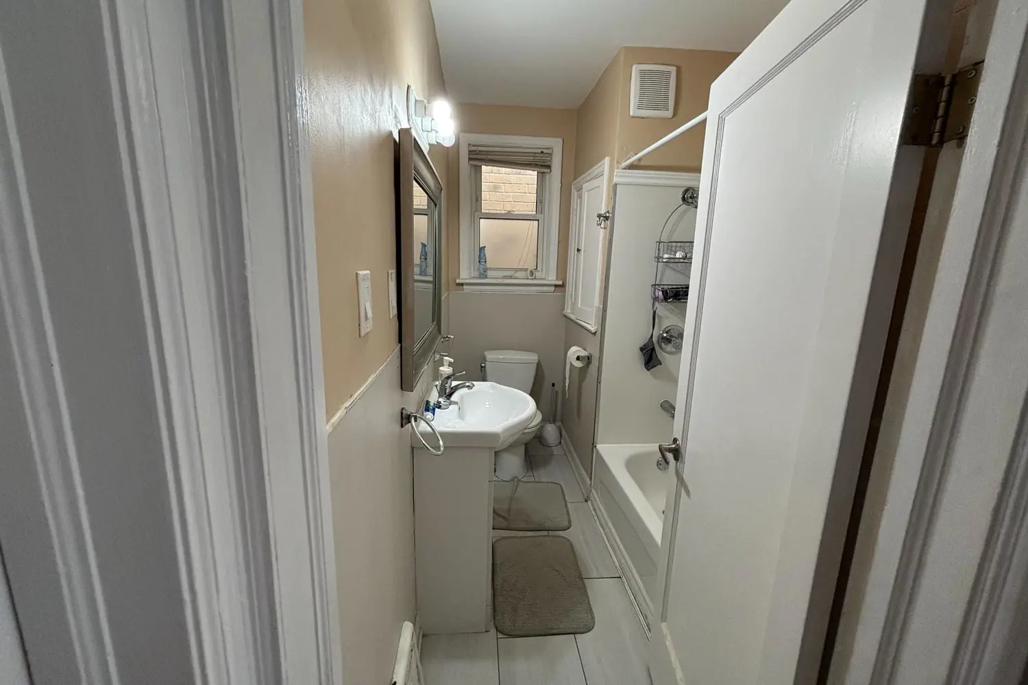 Additional image 10 of 106 Whitney Avenue