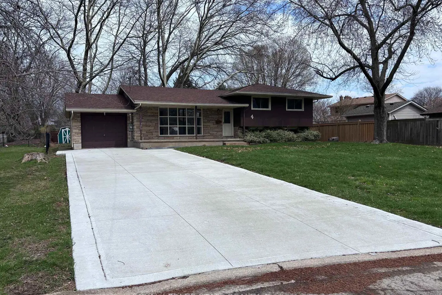 4 Beechwood Court photo 2