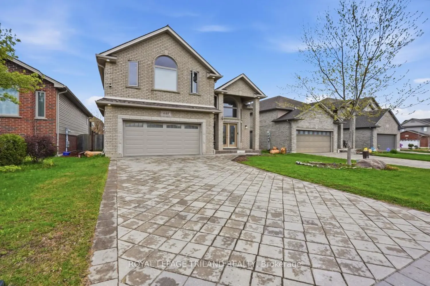 Additional image 12 of 1687 Seymour Crescent